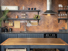 Crixus Dockyard Kitchen, Picture 04
