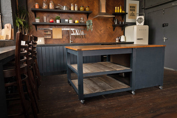 Crixus Dockyard Kitchen, Picture 14