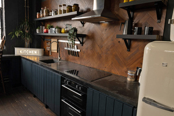 Crixus Dockyard Kitchen, Picture 15